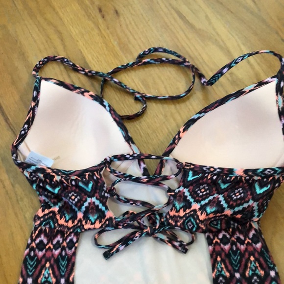 Shade & Shore One Piece Bathing Suit - Picture 3 of 13